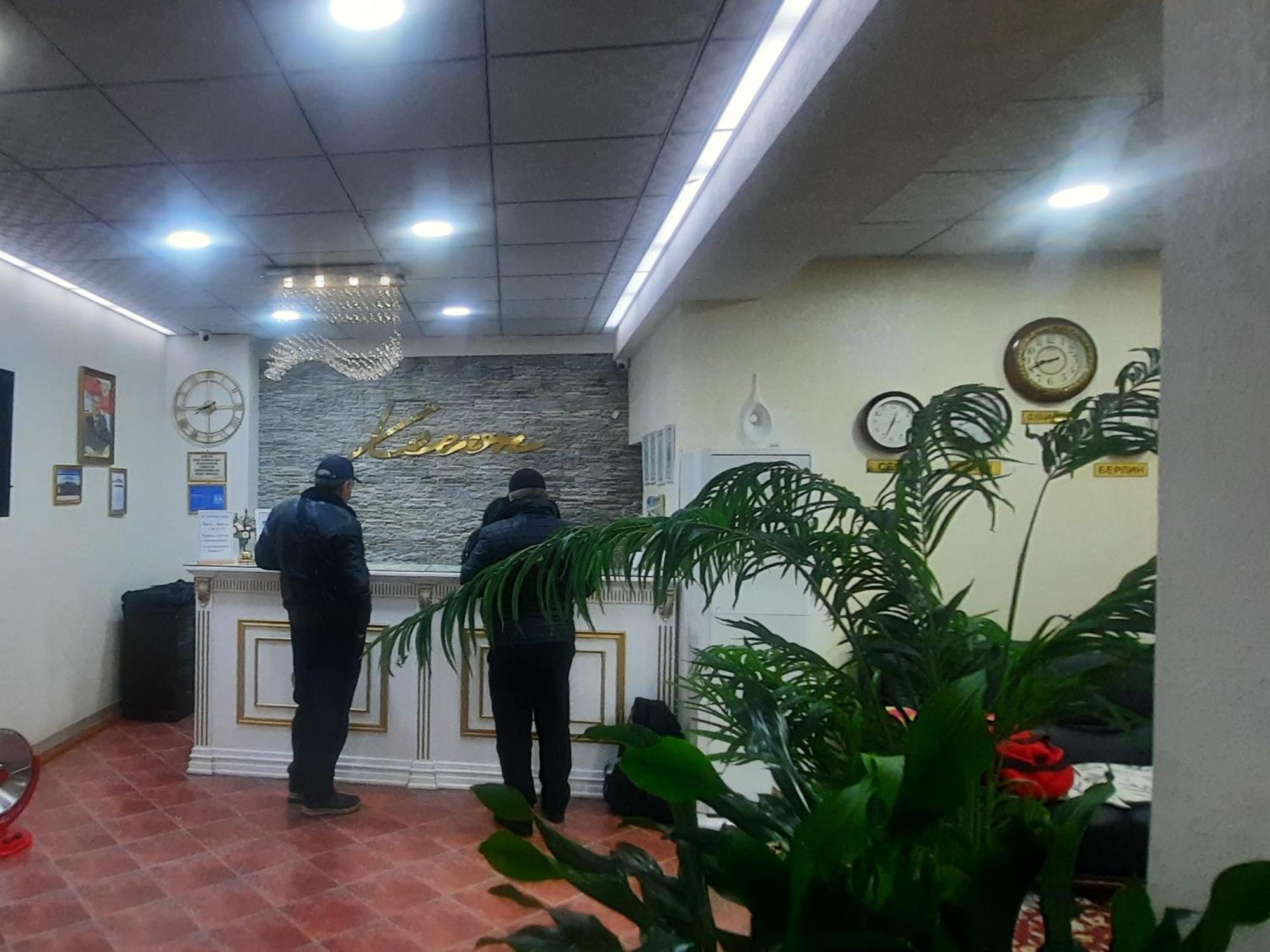 Хотел Хесон Khujand Bilik gambar